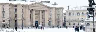 Le centre Panthéon sous la neige Le centre Panthéon sous la neige